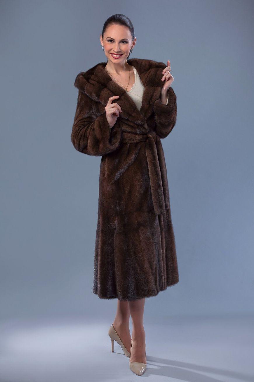 Шуба из норки с капюшоном и поясом фото