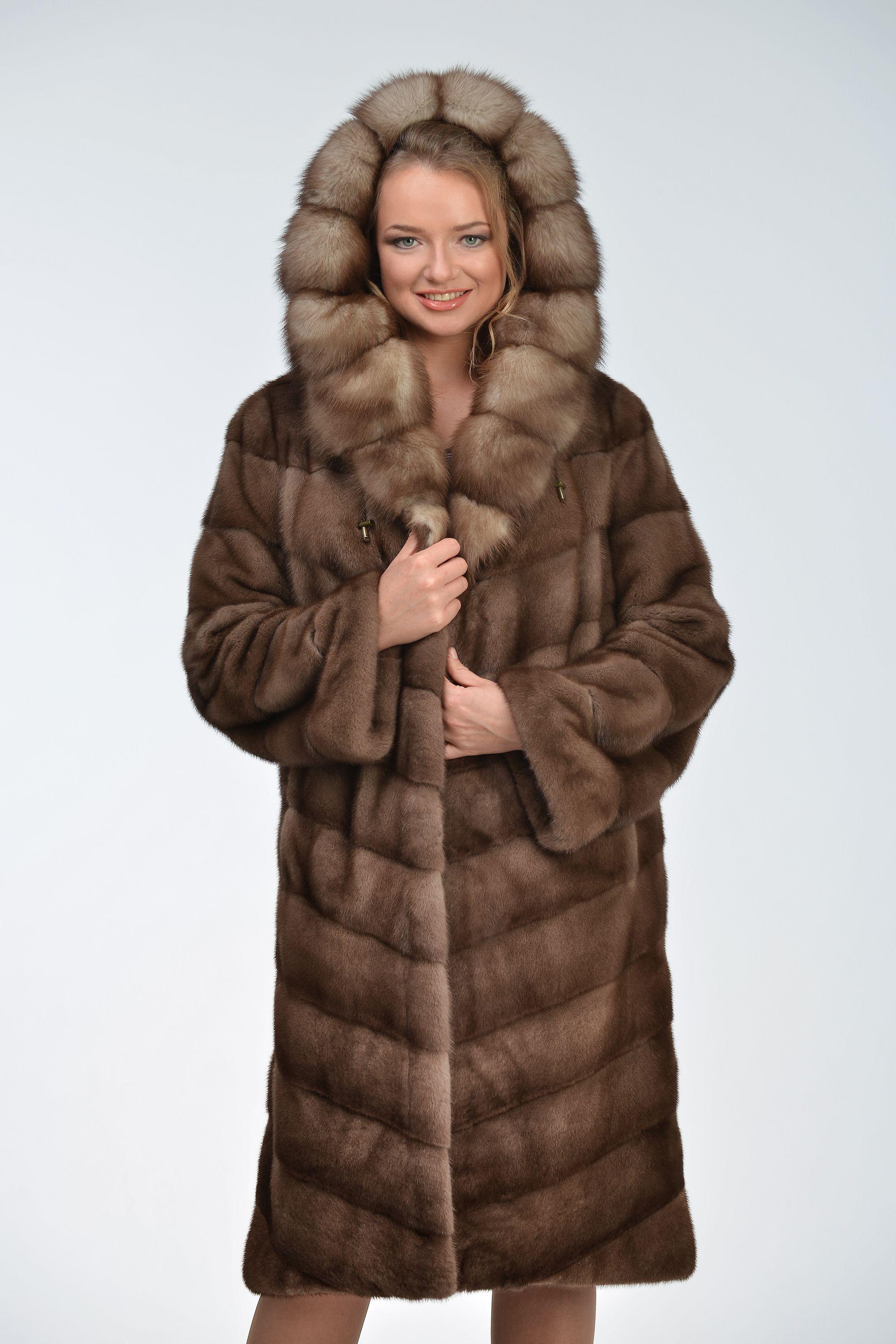 Шуба из меха норки с куницей фото