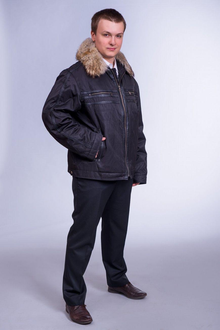 Пуховик с енотом. фото