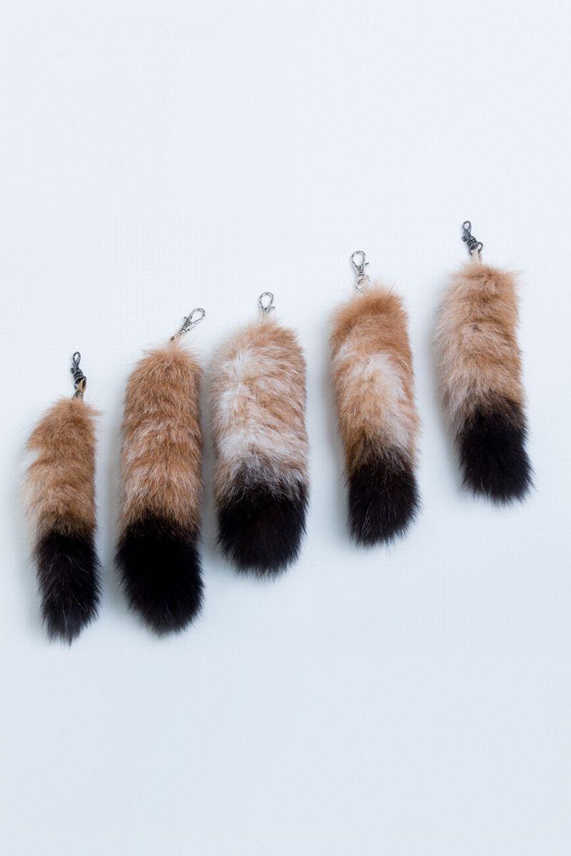 Сувенир из натурального меха Брелок ХВОСТ фото