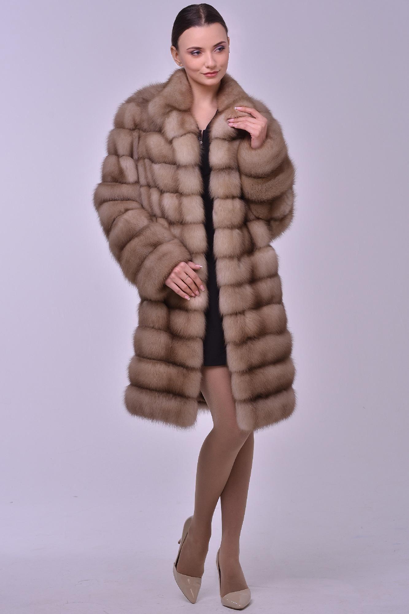 Шуба из куницы с воротником апаш фото