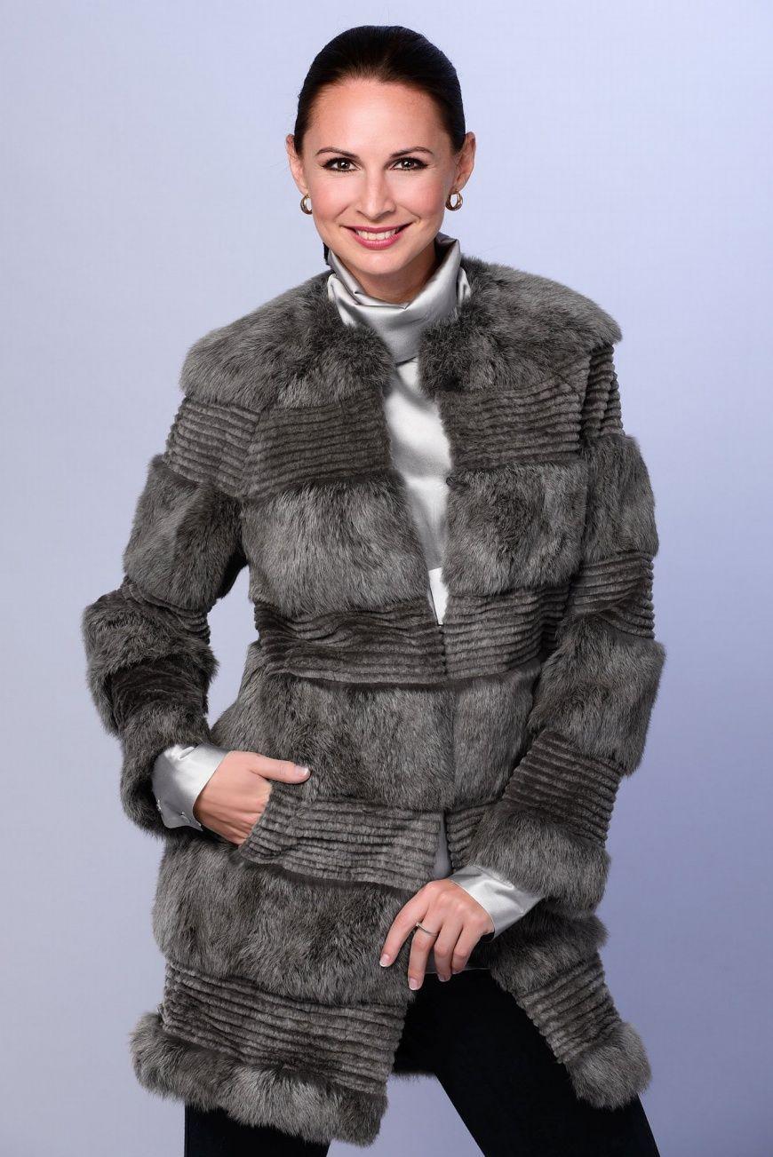 Пальто женское из  меха кролика фото