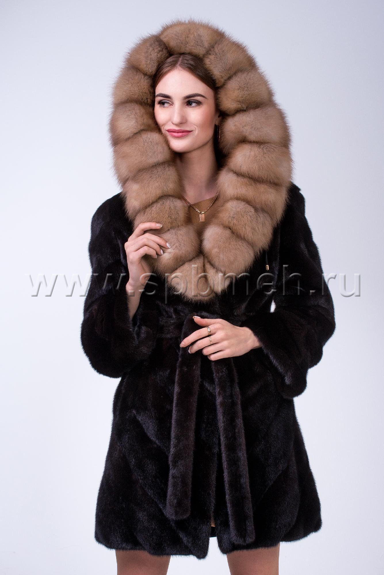 Норковая шуба с капюшоном из куницы фото