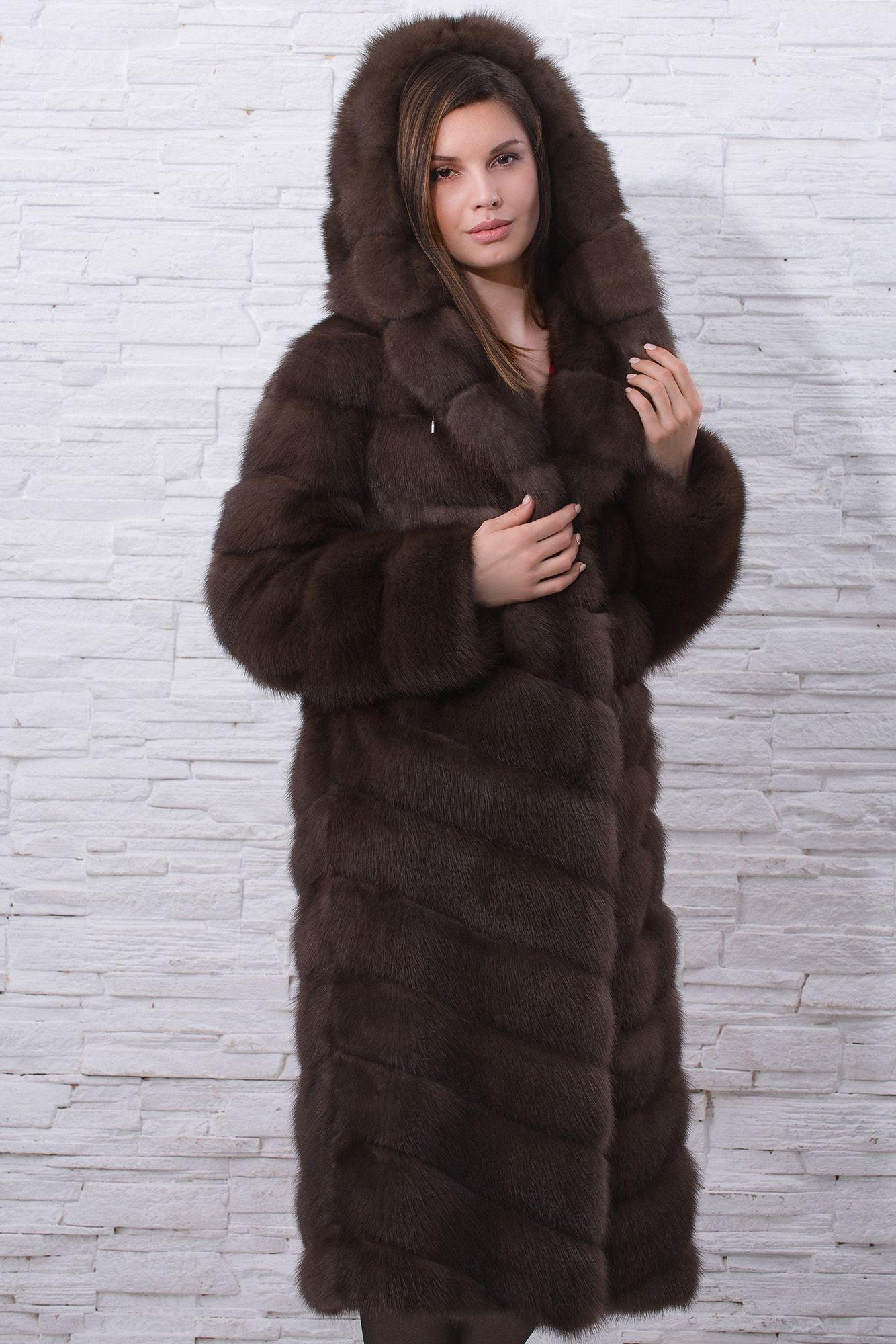 Пальто женское из меха куницы фото